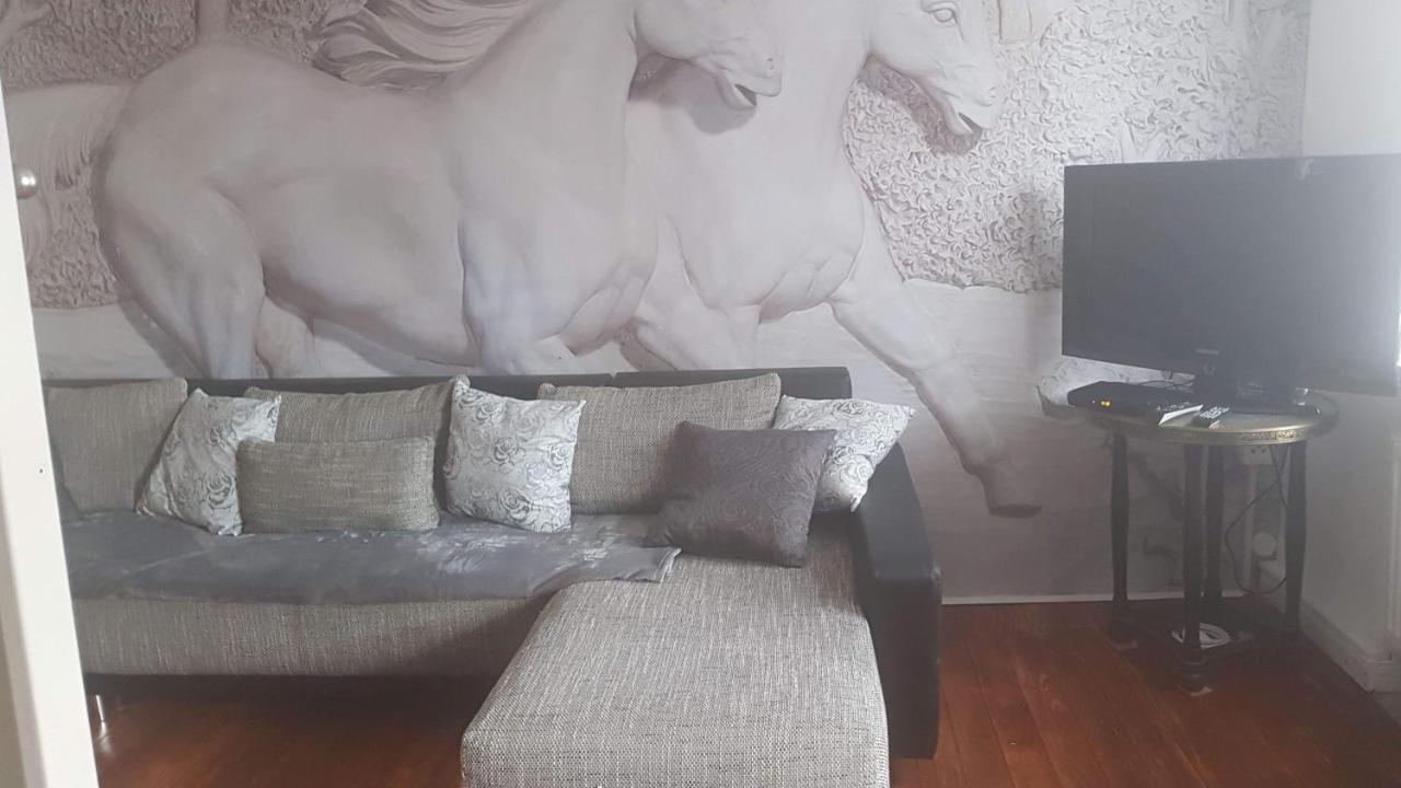 Zucht- Und Ausbildungsstall Rubly Kleinbundenbach Exteriér fotografie